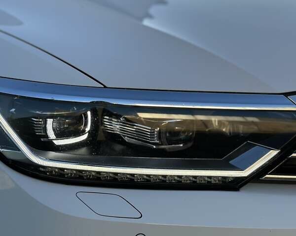 Білий Фольксваген Пассат, об'ємом двигуна 1.97 л та пробігом 208 тис. км за 22550 $, фото 36 на Automoto.ua