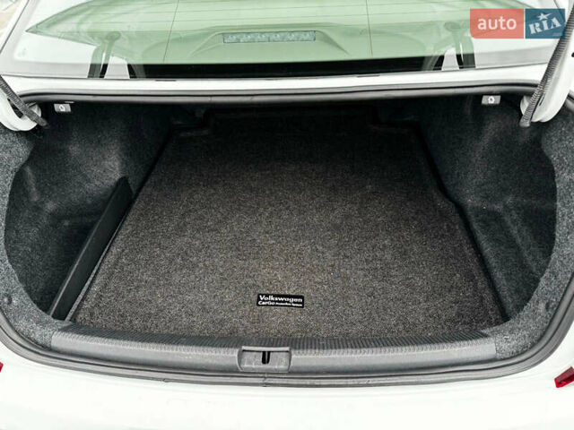 Білий Фольксваген Пассат, об'ємом двигуна 1.98 л та пробігом 134 тис. км за 14500 $, фото 5 на Automoto.ua