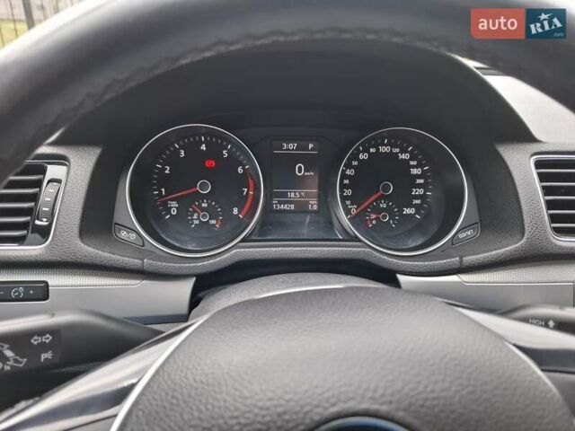 Белый Фольксваген Пассат, объемом двигателя 1.98 л и пробегом 134 тыс. км за 15500 $, фото 3 на Automoto.ua