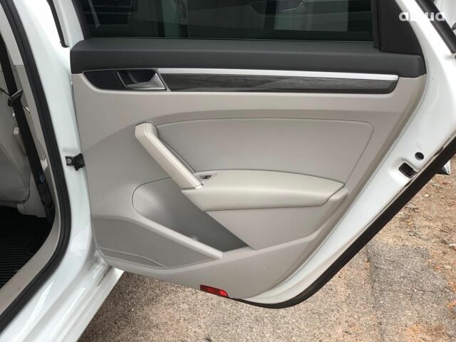 Білий Фольксваген Пассат, об'ємом двигуна 2 л та пробігом 152 тис. км за 16490 $, фото 18 на Automoto.ua