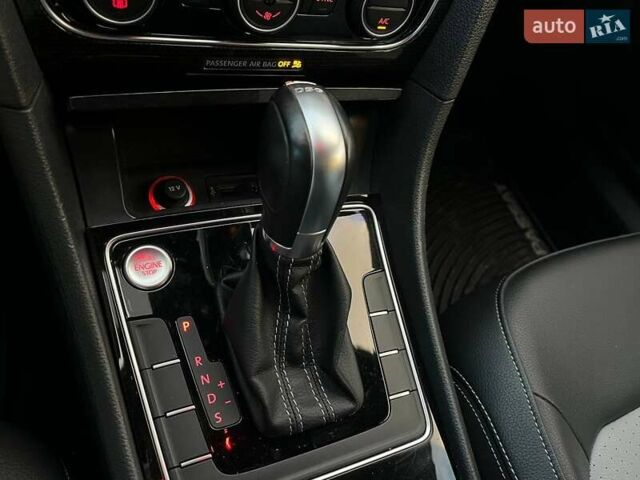 Білий Фольксваген Пассат, об'ємом двигуна 3.6 л та пробігом 72 тис. км за 17490 $, фото 31 на Automoto.ua