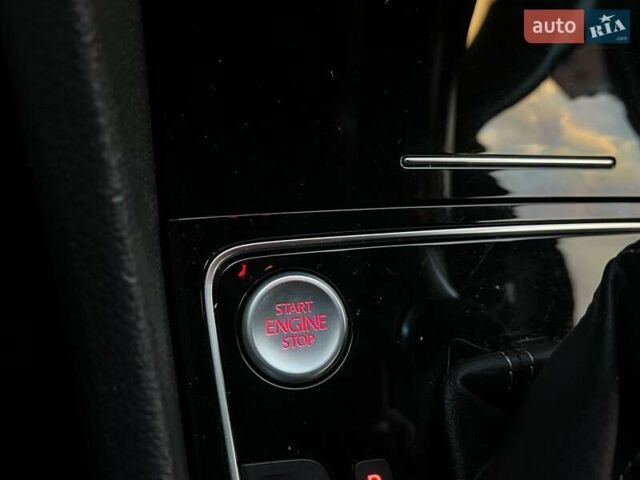 Білий Фольксваген Пассат, об'ємом двигуна 3.6 л та пробігом 72 тис. км за 17490 $, фото 28 на Automoto.ua