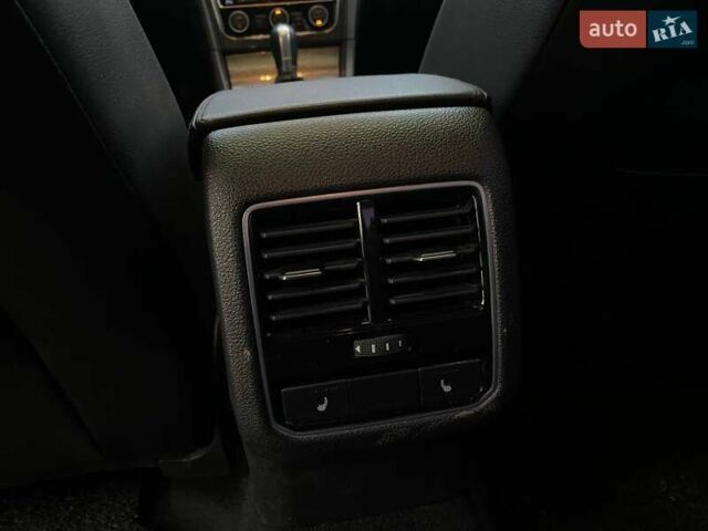 Білий Фольксваген Пассат, об'ємом двигуна 2 л та пробігом 73 тис. км за 17900 $, фото 24 на Automoto.ua