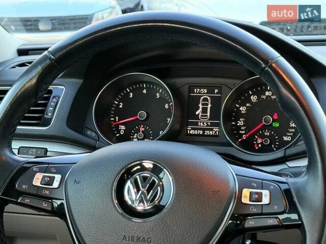 Білий Фольксваген Пассат, об'ємом двигуна 2 л та пробігом 145 тис. км за 18500 $, фото 29 на Automoto.ua