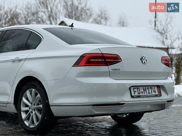 Белый Фольксваген Пассат, объемом двигателя 2 л и пробегом 198 тыс. км за 18950 $, фото 42 на Automoto.ua