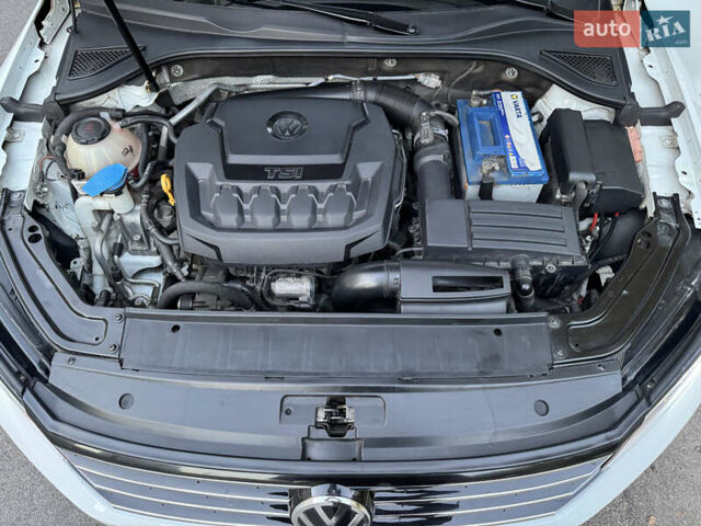 Фольксваген Пассат 2018 в Харькове на Automoto.ua Белый Фольксваген Пассат, объемом двигателя 2 л и пробегом 90 тыс. км за 17500 $, фото 11 на Automoto.ua