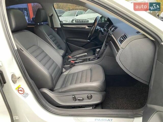 Білий Фольксваген Пассат, об'ємом двигуна 2 л та пробігом 73 тис. км за 17900 $, фото 27 на Automoto.ua