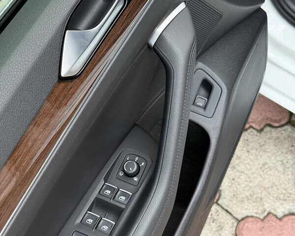 Белый Фольксваген Пассат, объемом двигателя 1.97 л и пробегом 98 тыс. км за 21500 $, фото 22 на Automoto.ua