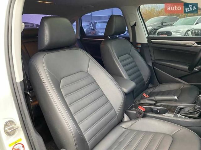 Білий Фольксваген Пассат, об'ємом двигуна 2 л та пробігом 73 тис. км за 17900 $, фото 28 на Automoto.ua