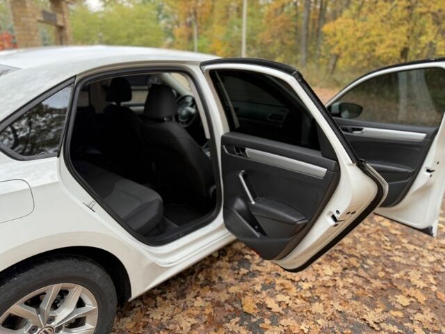 Белый Фольксваген Пассат, объемом двигателя 2 л и пробегом 167 тыс. км за 12900 $, фото 13 на Automoto.ua