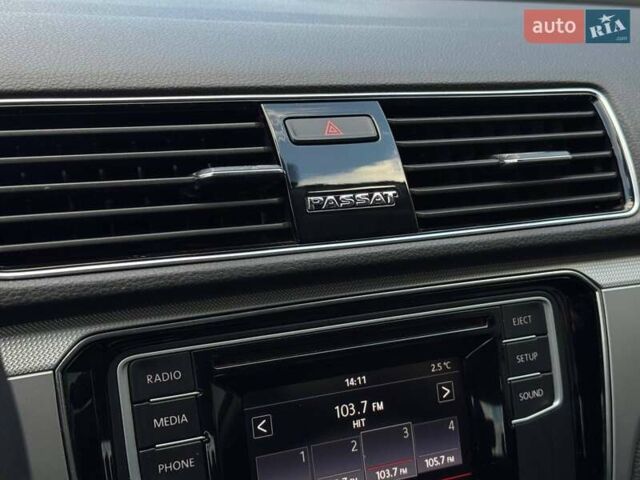 Белый Фольксваген Пассат, объемом двигателя 2 л и пробегом 90 тыс. км за 12800 $, фото 45 на Automoto.ua