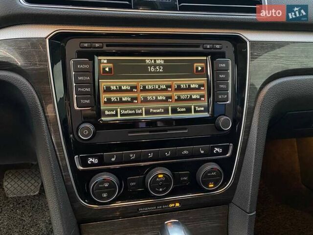 Білий Фольксваген Пассат, об'ємом двигуна 2 л та пробігом 73 тис. км за 17900 $, фото 16 на Automoto.ua