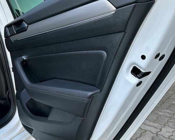 Білий Фольксваген Пассат, об'ємом двигуна 1.97 л та пробігом 208 тис. км за 22550 $, фото 111 на Automoto.ua