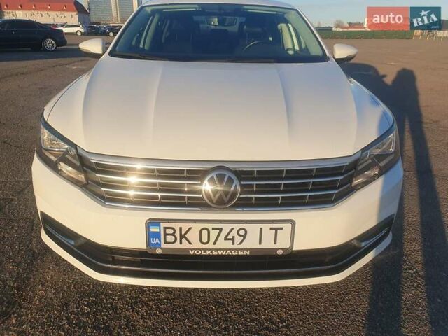 Белый Фольксваген Пассат, объемом двигателя 1.98 л и пробегом 156 тыс. км за 14699 $, фото 9 на Automoto.ua