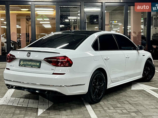 Білий Фольксваген Пассат, об'ємом двигуна 1.98 л та пробігом 143 тис. км за 13800 $, фото 10 на Automoto.ua