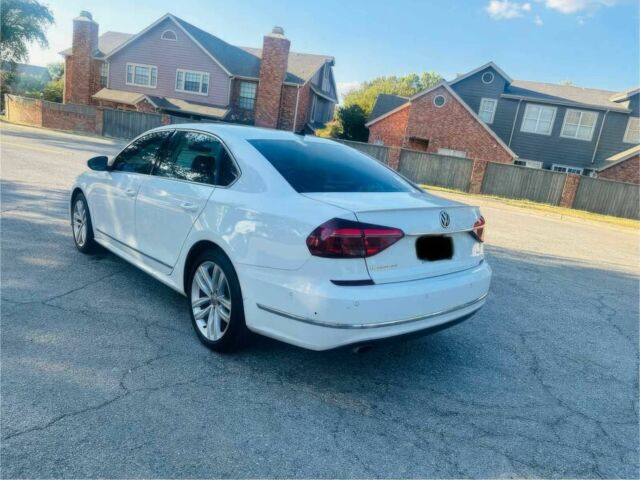 Білий Фольксваген Пассат, об'ємом двигуна 2 л та пробігом 44 тис. км за 10400 $, фото 4 на Automoto.ua