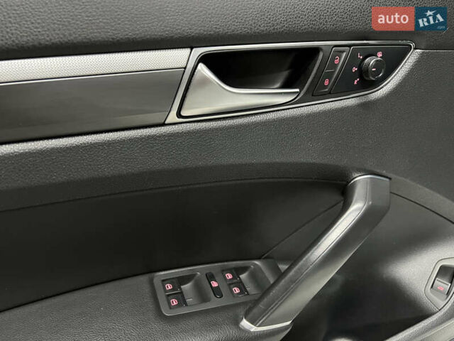 Білий Фольксваген Пассат, об'ємом двигуна 1.98 л та пробігом 143 тис. км за 13800 $, фото 19 на Automoto.ua