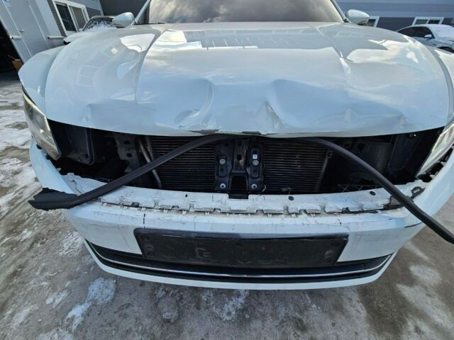 Белый Фольксваген Пассат, объемом двигателя 2 л и пробегом 110 тыс. км за 12700 $, фото 11 на Automoto.ua