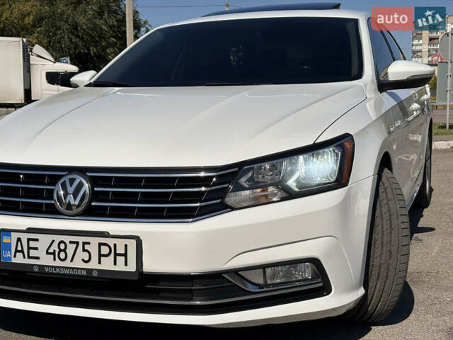 Белый Фольксваген Пассат, объемом двигателя 1.98 л и пробегом 187 тыс. км за 14750 $, фото 1 на Automoto.ua