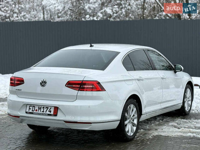 Белый Фольксваген Пассат, объемом двигателя 2 л и пробегом 198 тыс. км за 18950 $, фото 50 на Automoto.ua