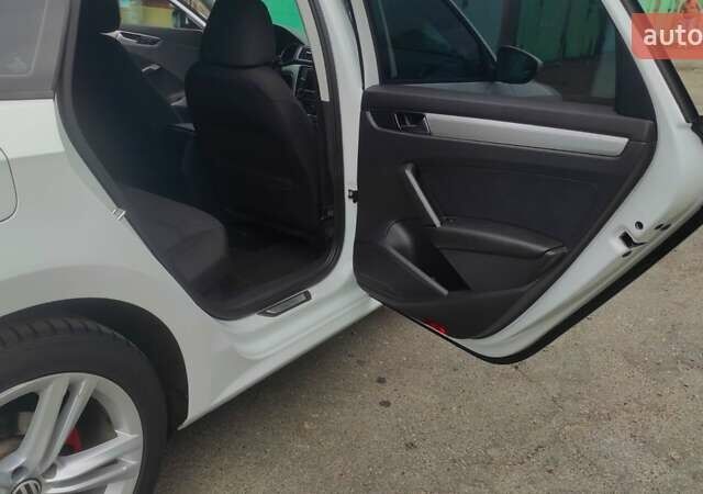 Белый Фольксваген Пассат, объемом двигателя 2 л и пробегом 157 тыс. км за 12200 $, фото 15 на Automoto.ua