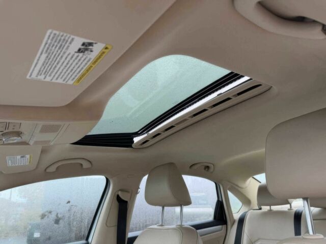 Білий Фольксваген Пассат, об'ємом двигуна 2 л та пробігом 36 тис. км за 2800 $, фото 9 на Automoto.ua