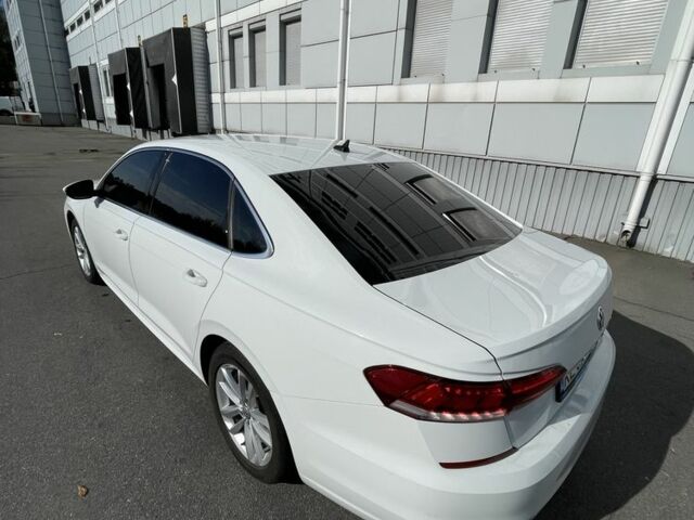 Белый Фольксваген Пассат, объемом двигателя 2 л и пробегом 68 тыс. км за 18500 $, фото 5 на Automoto.ua