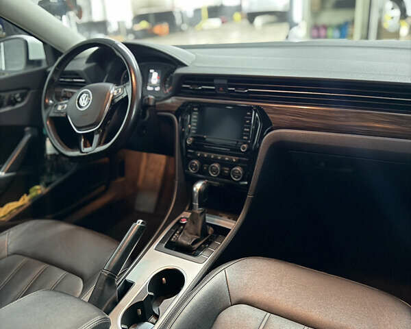 Білий Фольксваген Пассат, об'ємом двигуна 1.98 л та пробігом 126 тис. км за 19900 $, фото 18 на Automoto.ua