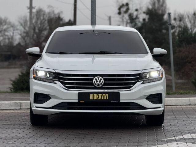 Білий Фольксваген Пассат, об'ємом двигуна 2 л та пробігом 144 тис. км за 16300 $, фото 1 на Automoto.ua