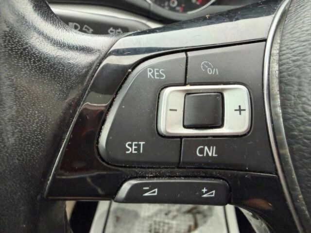 Белый Фольксваген Пассат, объемом двигателя 2 л и пробегом 35 тыс. км за 2800 $, фото 7 на Automoto.ua