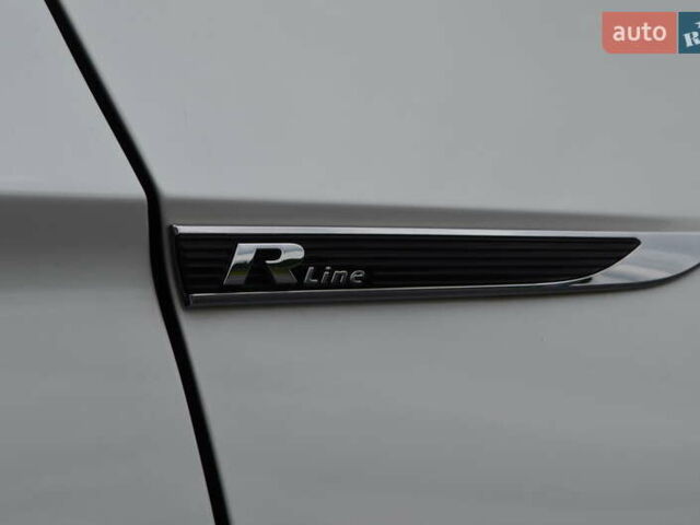 Белый Фольксваген Пассат, объемом двигателя 2 л и пробегом 68 тыс. км за 18200 $, фото 4 на Automoto.ua