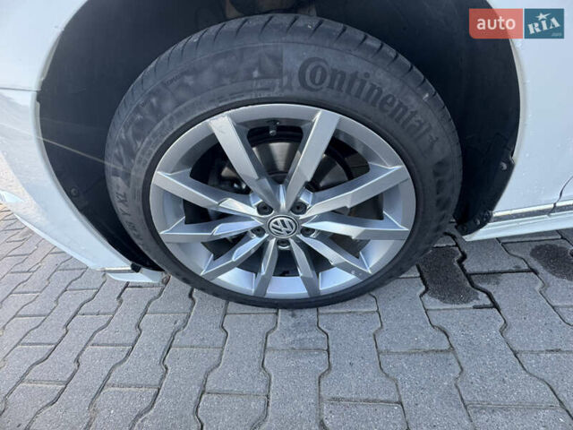 Белый Фольксваген Пассат, объемом двигателя 2 л и пробегом 187 тыс. км за 23500 $, фото 48 на Automoto.ua