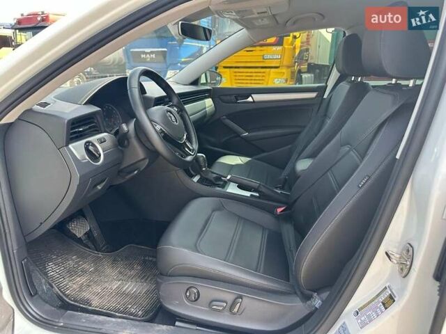 Белый Фольксваген Пассат, объемом двигателя 2 л и пробегом 174 тыс. км за 18500 $, фото 6 на Automoto.ua