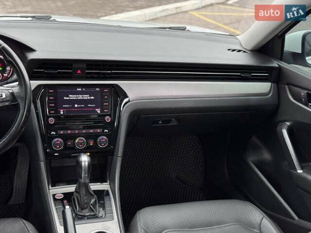 Белый Фольксваген Пассат, объемом двигателя 1.98 л и пробегом 144 тыс. км за 16300 $, фото 24 на Automoto.ua