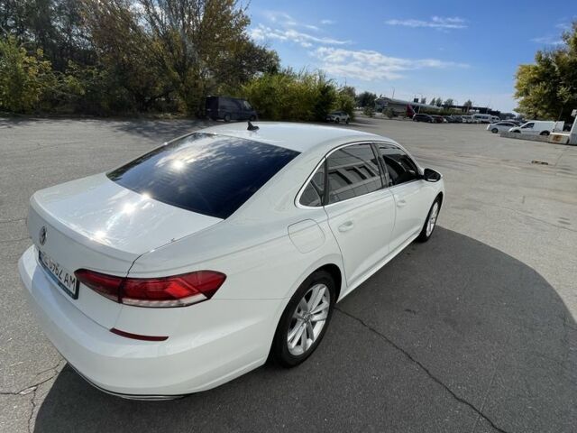 Белый Фольксваген Пассат, объемом двигателя 2 л и пробегом 68 тыс. км за 18500 $, фото 3 на Automoto.ua