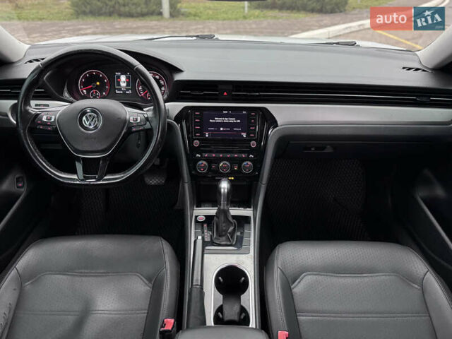 Белый Фольксваген Пассат, объемом двигателя 1.98 л и пробегом 144 тыс. км за 16300 $, фото 21 на Automoto.ua