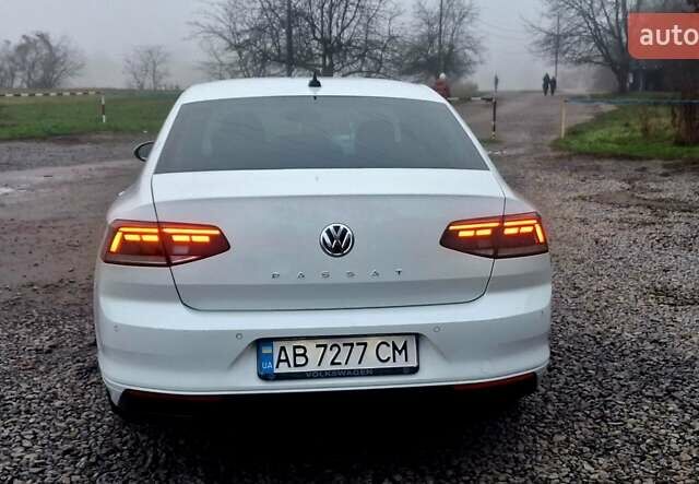 Белый Фольксваген Пассат, объемом двигателя 1.97 л и пробегом 248 тыс. км за 16700 $, фото 35 на Automoto.ua
