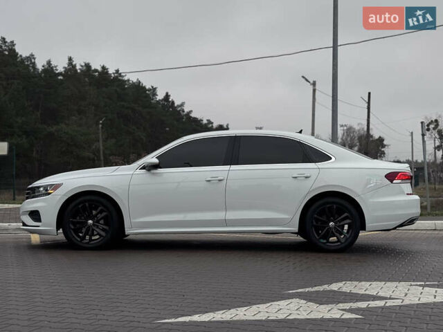 Белый Фольксваген Пассат, объемом двигателя 1.98 л и пробегом 144 тыс. км за 16300 $, фото 10 на Automoto.ua