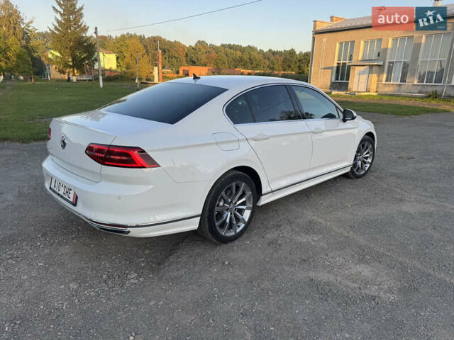 Белый Фольксваген Пассат, объемом двигателя 2 л и пробегом 187 тыс. км за 23500 $, фото 9 на Automoto.ua