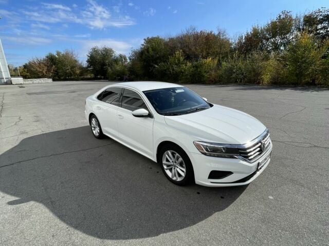 Белый Фольксваген Пассат, объемом двигателя 2 л и пробегом 68 тыс. км за 18500 $, фото 1 на Automoto.ua