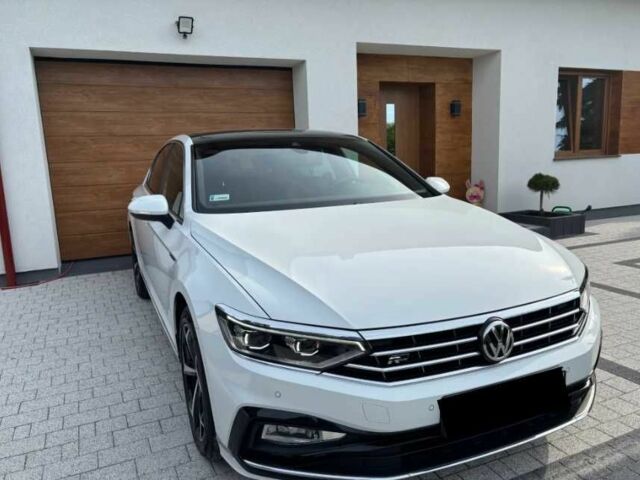 Белый Фольксваген Пассат, объемом двигателя 2 л и пробегом 99 тыс. км за 15200 $, фото 4 на Automoto.ua