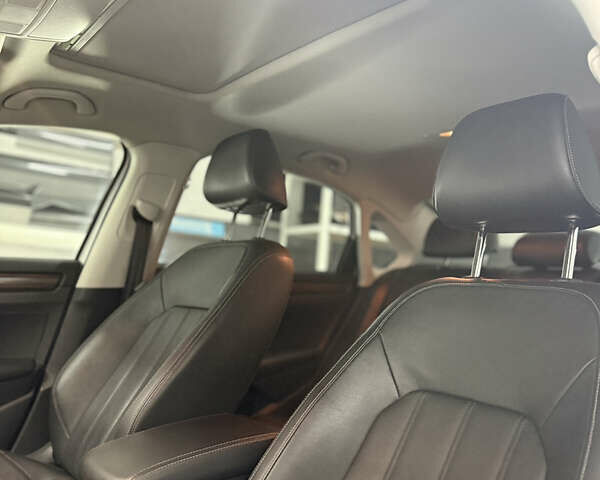 Білий Фольксваген Пассат, об'ємом двигуна 1.98 л та пробігом 126 тис. км за 19900 $, фото 13 на Automoto.ua