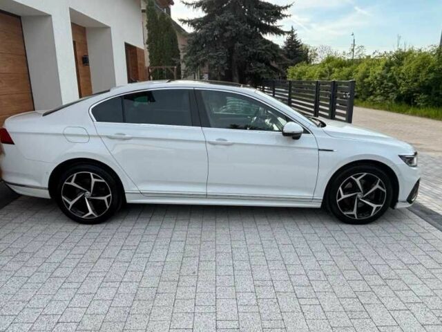 Белый Фольксваген Пассат, объемом двигателя 2 л и пробегом 99 тыс. км за 15200 $, фото 5 на Automoto.ua