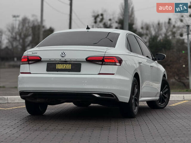 Белый Фольксваген Пассат, объемом двигателя 1.98 л и пробегом 144 тыс. км за 16300 $, фото 19 на Automoto.ua