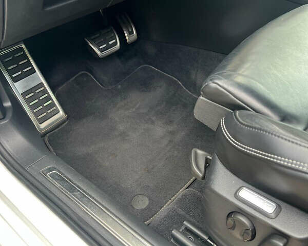 Белый Фольксваген Пассат, объемом двигателя 2 л и пробегом 187 тыс. км за 23500 $, фото 103 на Automoto.ua