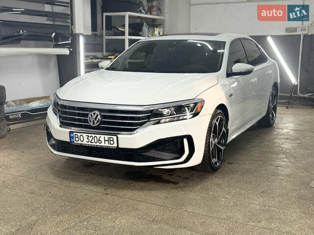 Білий Фольксваген Пассат, об'ємом двигуна 1.98 л та пробігом 126 тис. км за 19900 $, фото 3 на Automoto.ua