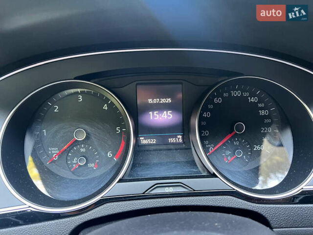 Белый Фольксваген Пассат, объемом двигателя 2 л и пробегом 187 тыс. км за 23500 $, фото 101 на Automoto.ua