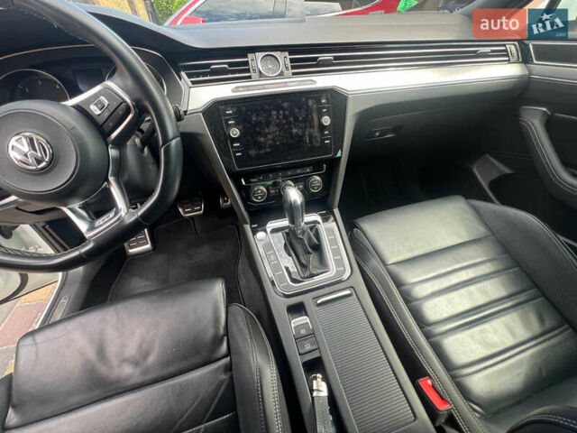 Белый Фольксваген Пассат, объемом двигателя 2 л и пробегом 187 тыс. км за 23500 $, фото 94 на Automoto.ua