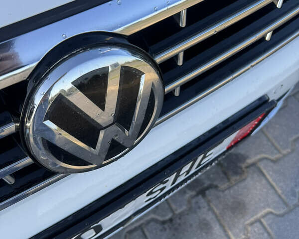 Белый Фольксваген Пассат, объемом двигателя 2 л и пробегом 187 тыс. км за 23500 $, фото 18 на Automoto.ua