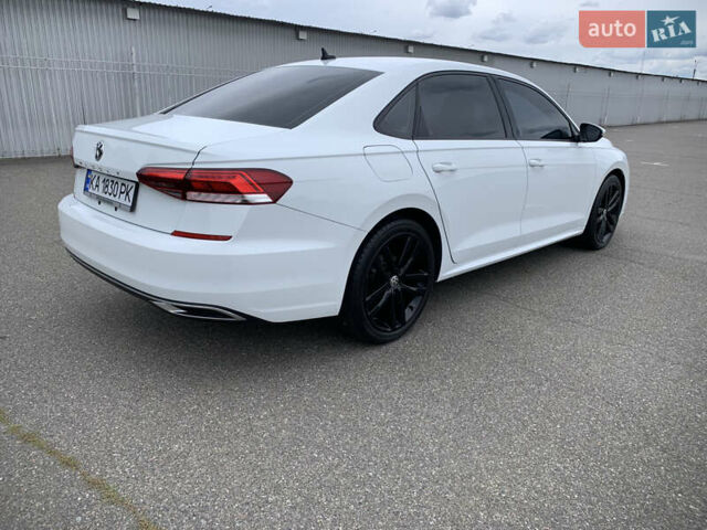 Белый Фольксваген Пассат, объемом двигателя 1.98 л и пробегом 83 тыс. км за 17600 $, фото 6 на Automoto.ua